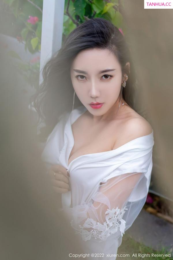 小乔  [XiuRen]高清写真图 2022.01.04 No.4420 艾静香第10张图片